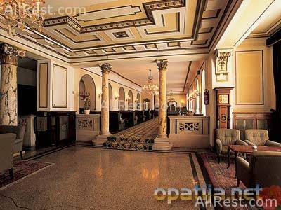 Palace-Bellevue Hotel 9